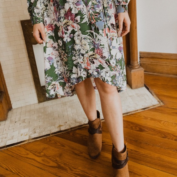 Beautiful floral long sleeve midi wrap dress - Picture 10 of 15